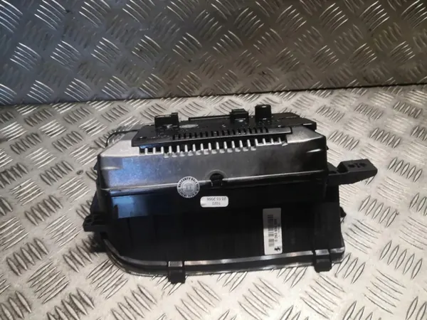 Écran de navigation Mercedes-Benz S Coupé OEM A2218704489 image 4