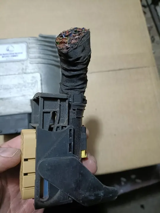 Landi Renzo EVO OBD Controller OEM 616000457 image 4