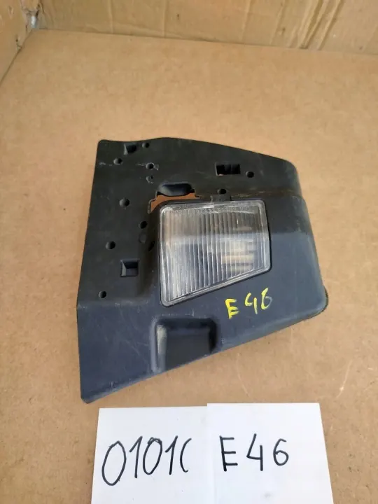 Insert Phare Arrière Droit d'Occasion BMW E46 image 2