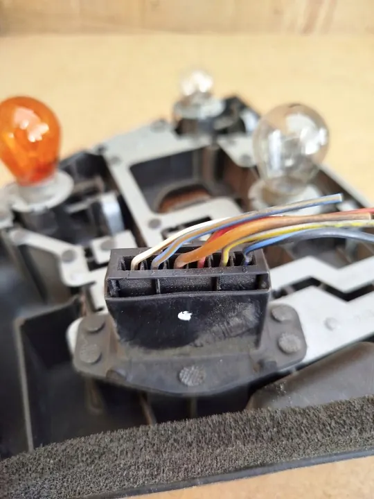 Insert Phare Arrière Droit d'Occasion BMW E46 image 3