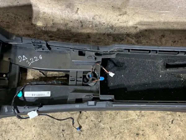 Armleuningtunnel Mercedes W212 OEM A2126805702 image 3