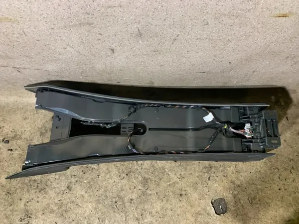 Armleuningtunnel Mercedes W212 OEM A2126805702 image 8