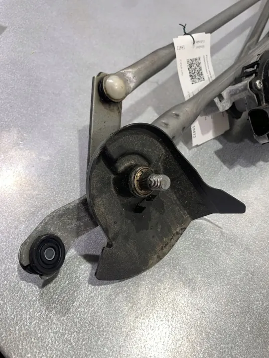 Mitsubishi Outlander ruitenwisserarm OEM FBZ18412 - Gebruikt image 8