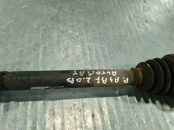 AUDI A4 B7 04-07 2.0 B ALT Vänster framaxel OEM image 3