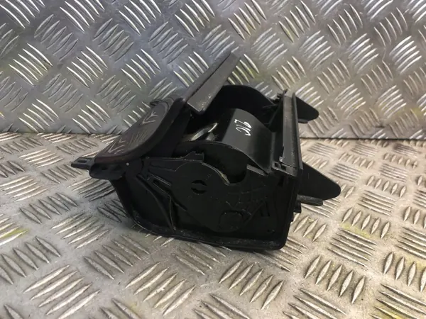 Askkopp Mercedes-Benz E W210 OEM MDY21013 - Begagnad image 3