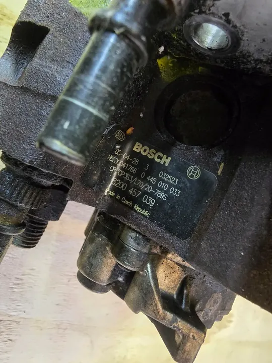 Brandstofpomp RENAULT 2.5 DCI 8200457039 image 3