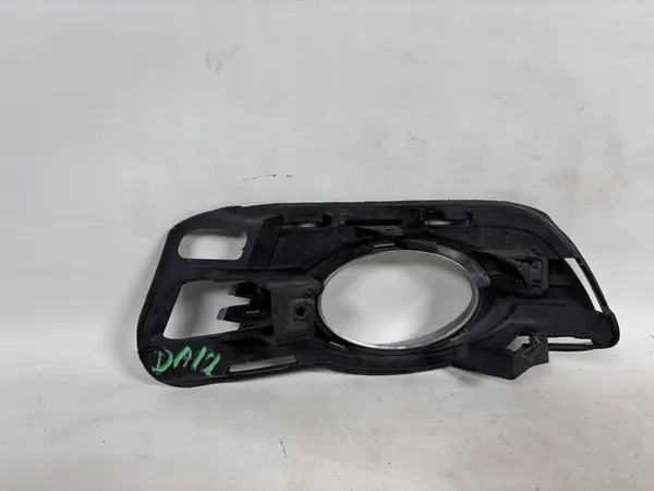 Mercedes C-Klass Höger Stötfångargrill A2048852523 image 2