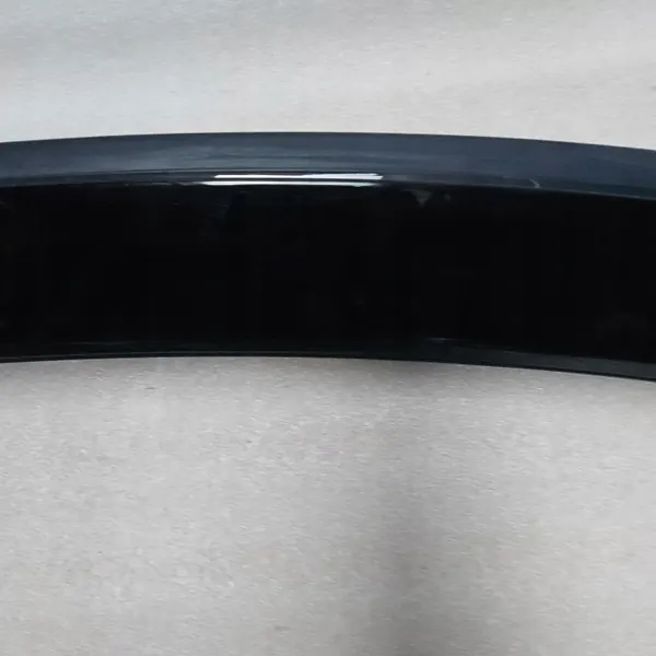 Garniture Hayon Ford Mustang VII OEM PR3B-C44214-A image 4