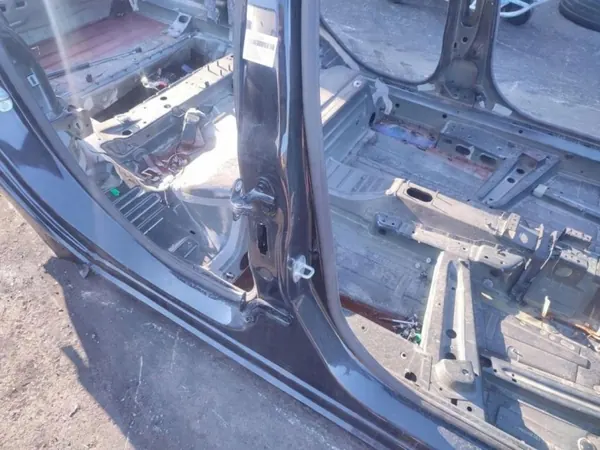 Rechter B-stijl OEM 427789 voor Opel Astra K Lift 2019-2022 image 4