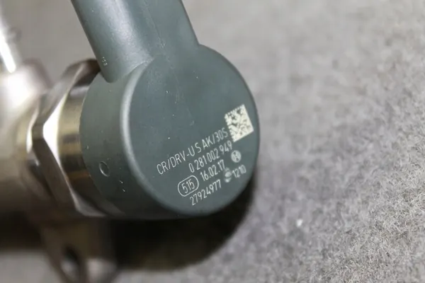 Komplett bränslesystem BMW F30 F10 G30 G01 520D 320D 2.0D CP4 image 8