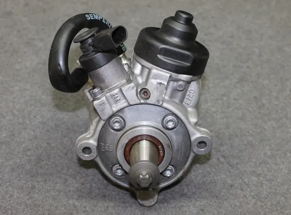 Komplett bränslesystem BMW F30 F10 G30 G01 520D 320D 2.0D CP4 image 9