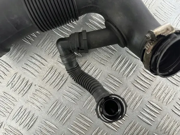 OEM 6C0129654F Ilmanotto-putki Skoda Fabia III 1.4 TDI image 8