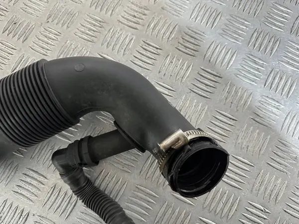 OEM 6C0129654F Ilmanotto-putki Skoda Fabia III 1.4 TDI image 9
