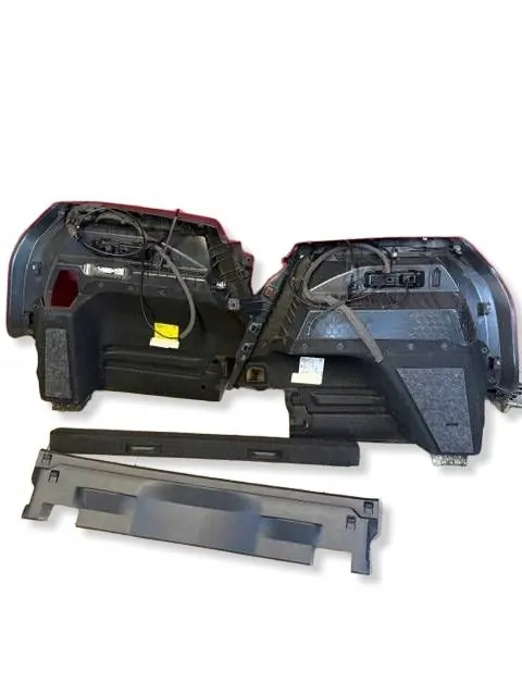 Garniture de coffre d'occasion OEM 5NA867427A VW Tiguan image 2