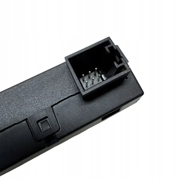 Audi A6 C8 USB-C-portti OEM 4N1035727 - Käytetty image 7