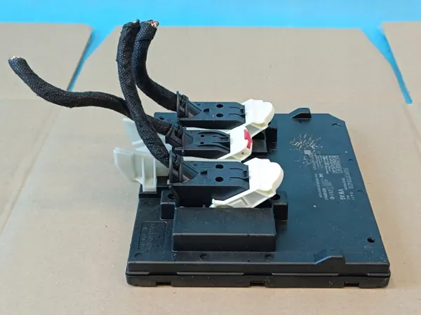 Comfortmodule OEM 5Q0937084DQ VW Tiguan image 4
