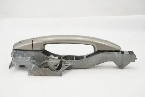 Vasen Takaovenkahva OEM 9684560080 Peugeot 3008 image 4