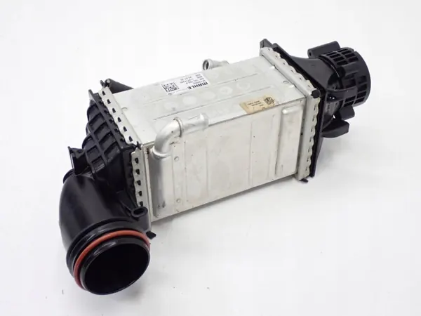 Intercooler OEM 04E145785P voor VW Golf VIII 1.5 TSI image 2