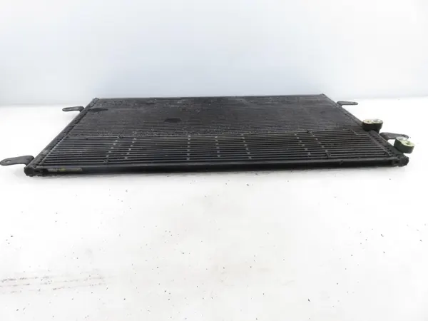 A/C Condensor OEM 3D0820411E voor VW Phaeton 3.0 TDI image 3