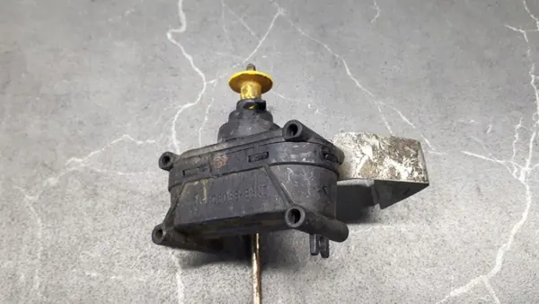 Centrale vergrendelingsactuator Mercedes W123 OEM silownik zamka centralnego image 2