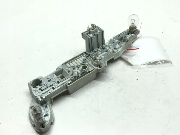 OEM Takavalon Sisennys Oikea Mercedes CLA 2013-2019 image 2