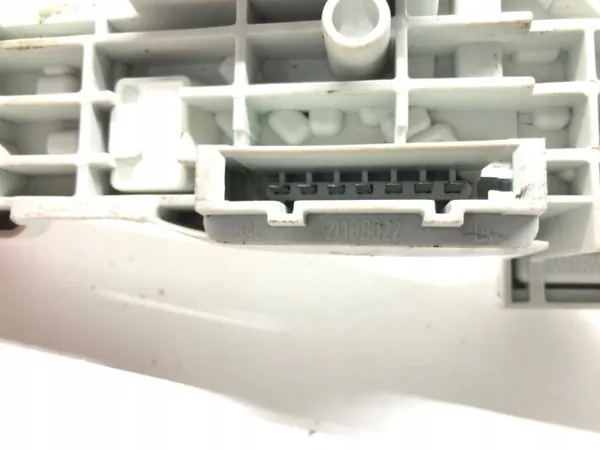 OEM Takavalon Sisennys Oikea Mercedes CLA 2013-2019 image 4