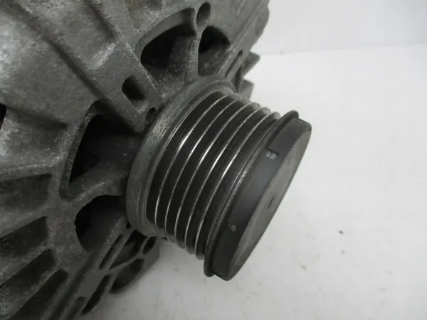 Citroen C5 X7 08-15 1.6 HDi Vaihtovirtageneraattori image 3