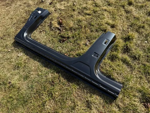 Seuil de porte gauche OEM 5NA809835A pour VW Tiguan image 3