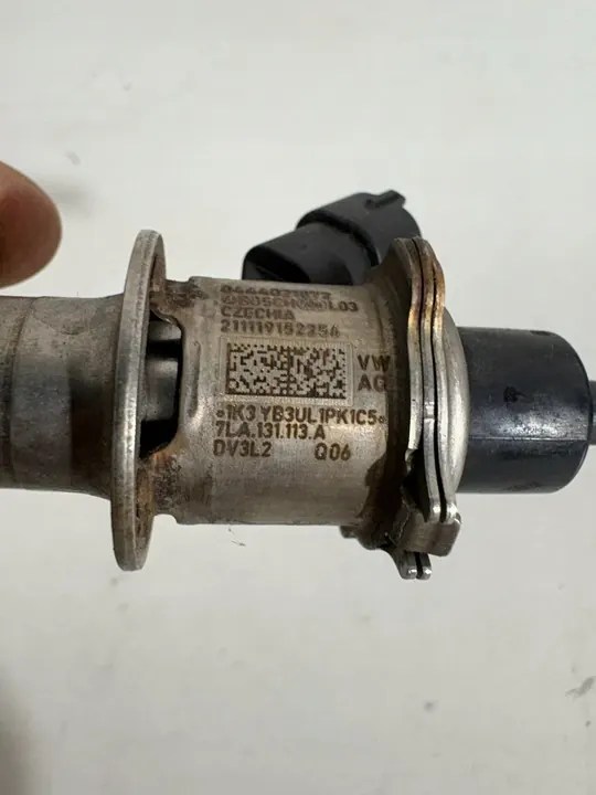 Inyector AdBlue VW Golf VIII Kombi 7LA131113A image 3
