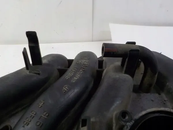 VW POLO 6R 1.4 CGG Coletor de Admissão 036129709JF GBG image 4