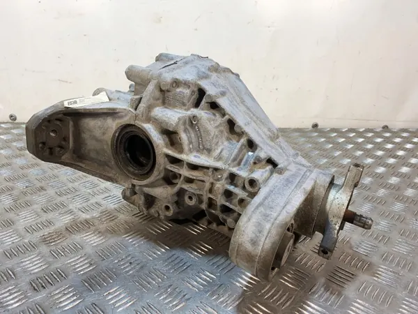 Alfa Romeo Stelvio Hinterachsdifferential OEM 00552719890 image 6