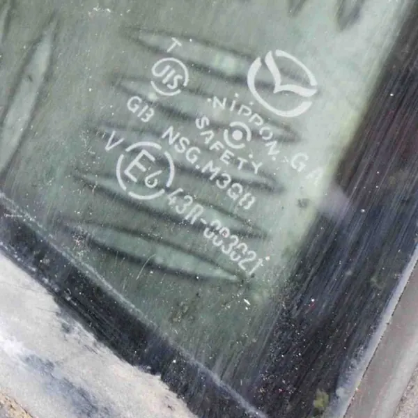 Vitre arrière droite Mazda 6 GH OEM 43R003021 Occasion image 6