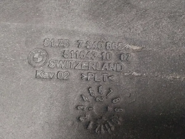 Oikea etulokasuoja VW Polo VI 2G 17- 2G0805912E image 5