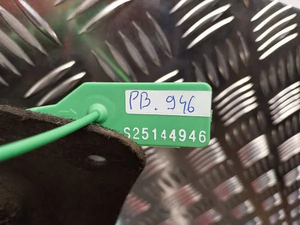 Oikea etulokasuoja VW Polo VI 2G 17- 2G0805912E image 6