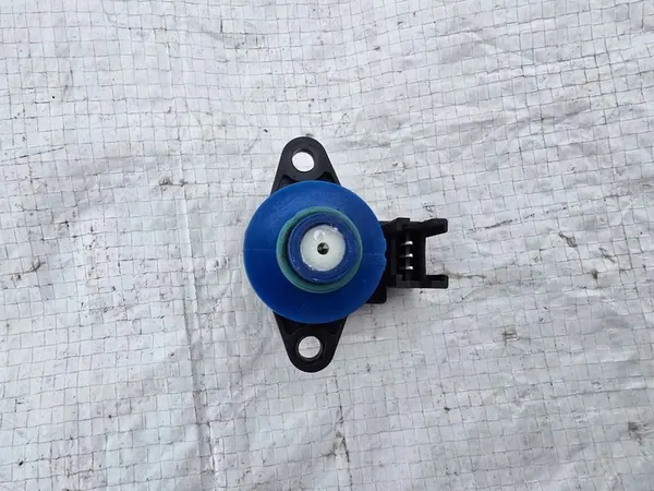 Capteur de vanne AdBlue Mercedes 98001100 image 2