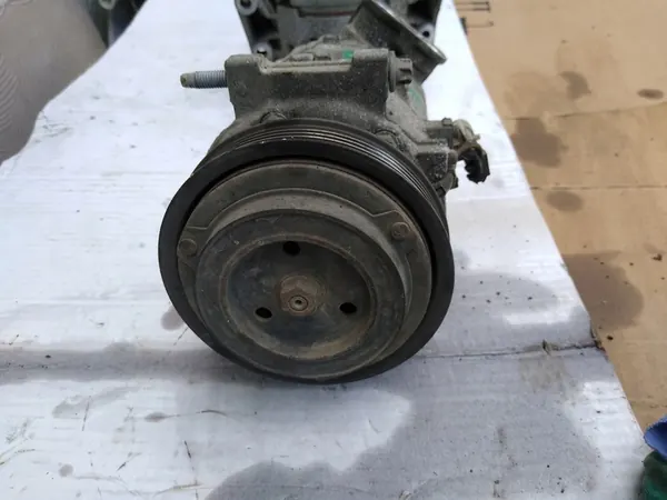 Ilmastointikompressori Opel Saab 2.0T GM 09225560 image 2