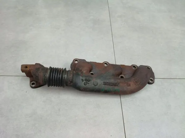 Colector de escape Jeep Grand Cherokee OEM 21052110F image 2