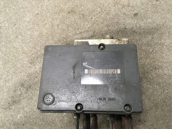 Pompe ABS SsangYong OEM 48940-08200 - Occasion image 4