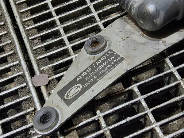 Válvula de Aquecimento Land Rover OEM 1147412170 image 7