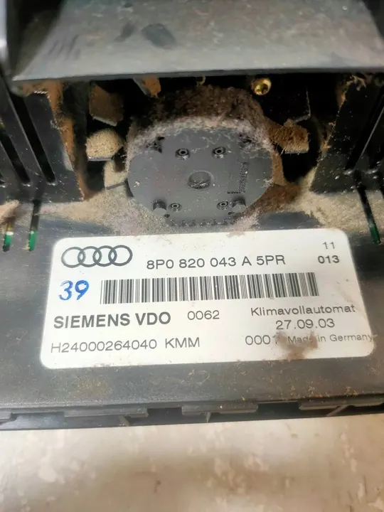 Panneau de Contrôle de Ventilation Audi A3 8P 8P0820043A image 2