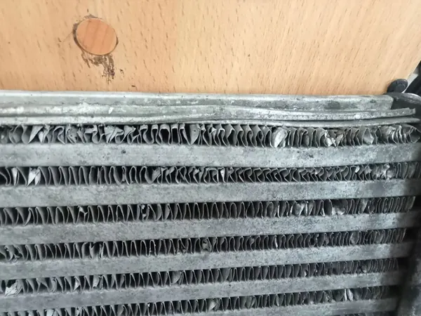 Intercooler Volkswagen PASSAT B6 2.0 TDI image 3