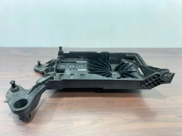 Base de fixation batterie Cupra Formentor OEM 5WA915331 image 2