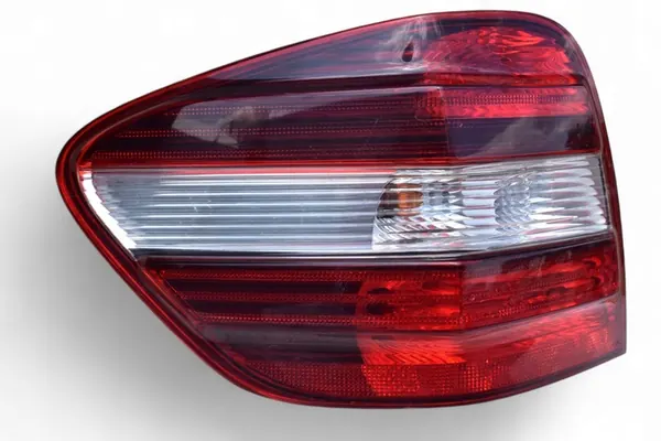 MERCEDES ML W164 LUZ TRASERA IZQUIERDA 164 image 3