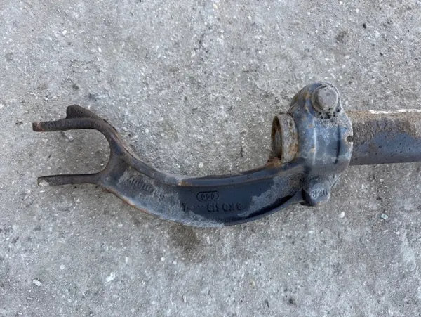 Audi A4 B8 Avant 2.0 TDI Etuvasen Jousitus OEM 8K0031CH image 5