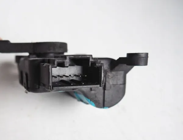 Begagnad VW New Beetle Cabrio takmotor vänster 1800035B image 5