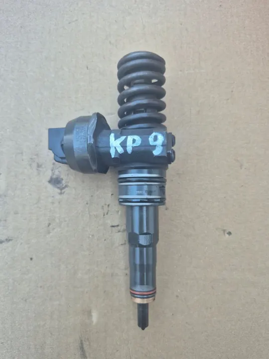 Ruiskutuspumppu VW/SKODA 1.9 TDI OEM 0414720313 image 2