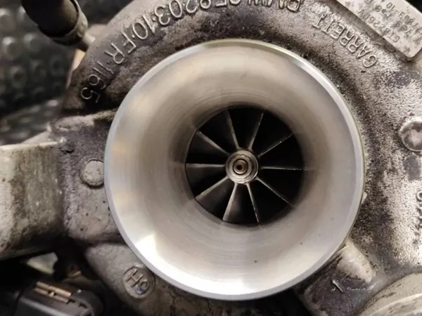 Begagnad BMW Turbo OEM 7799758 för 5 GT F07 3.0L image 4