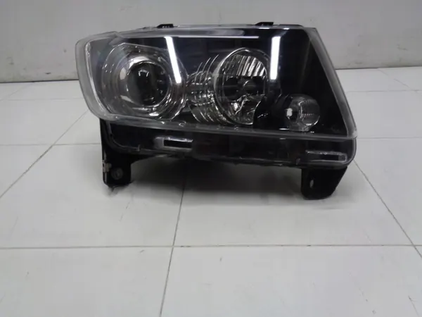 Farol Direito Preto Jeep Grand Cherokee WK2 11-15 image 2