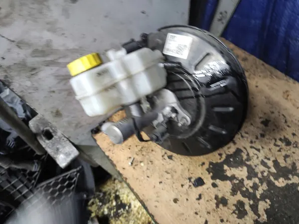 SKODA RAPID 1.2 TSI Rembekrachtiger image 3