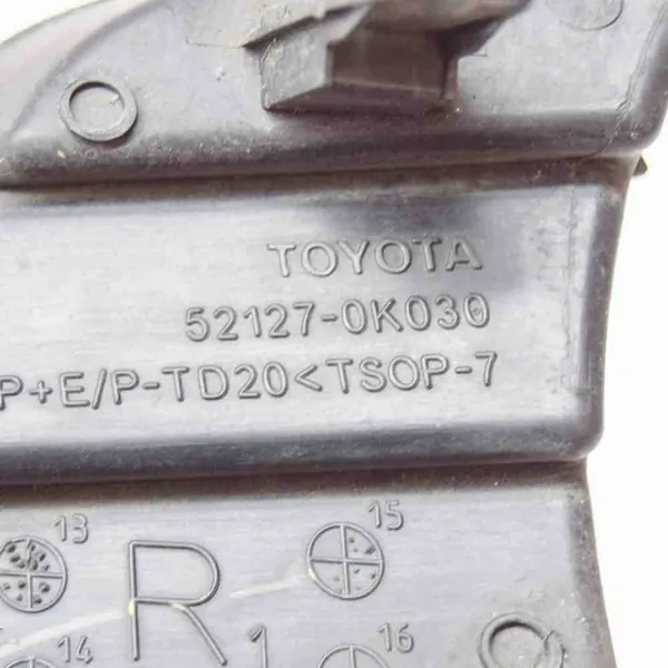 Toyota OE 521270K030 Tappo Paraurti Anteriore image 4